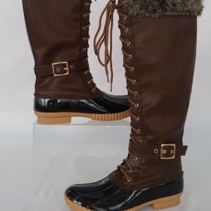 Natures Breeze Duck Books Size 8.5 Tan/Black